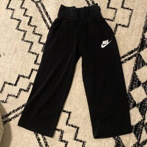 Small Nike wide leg sweatpants with thick waist band